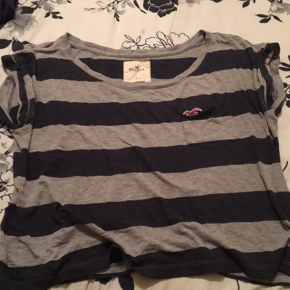 Loose crop top